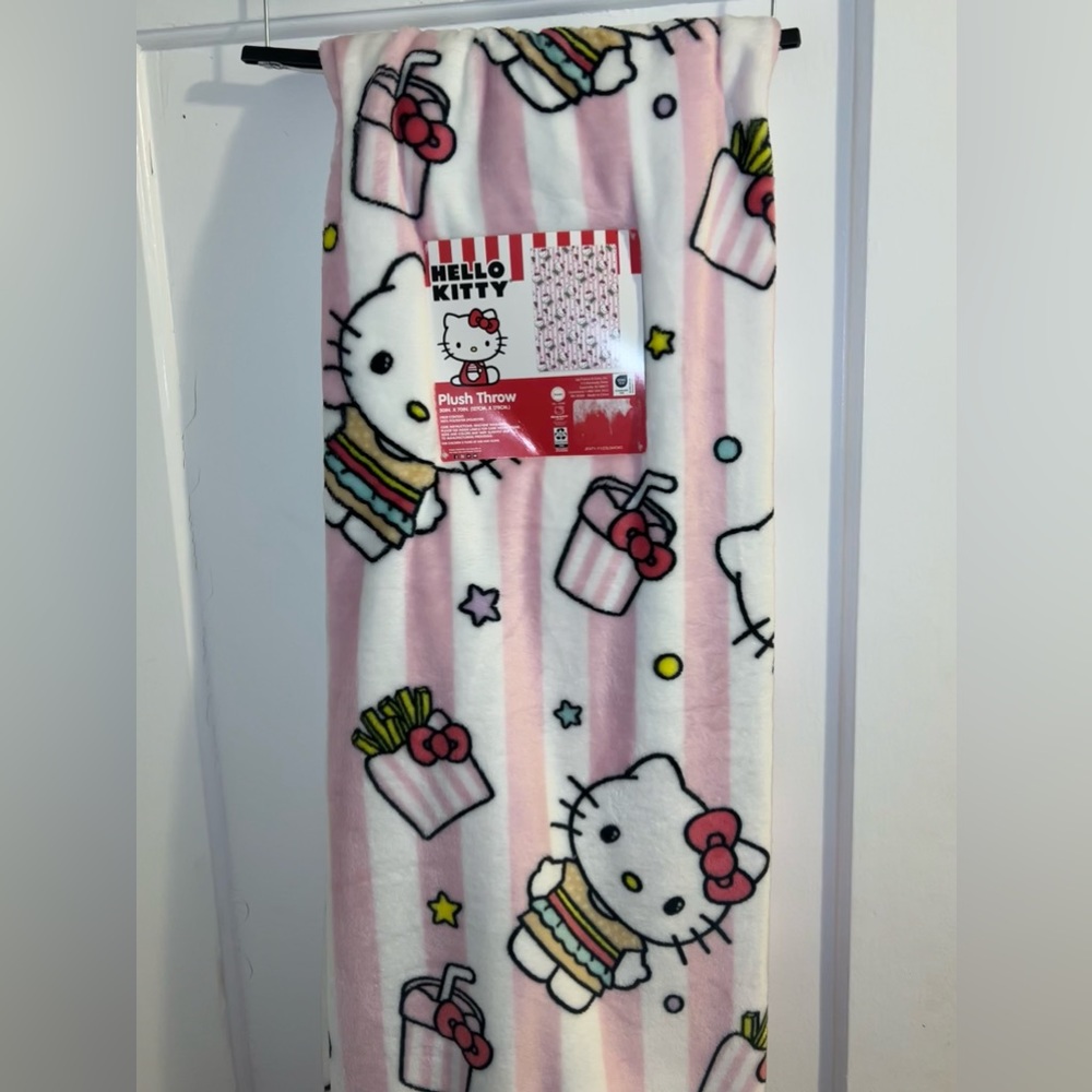 Hello Kitty Pink Striped Blanket